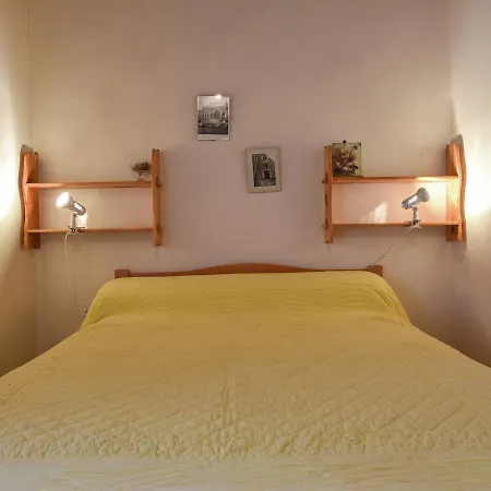 Scenic Holiday In Biron With Private Swimming Pool Feriehus Biron (Dordogne)